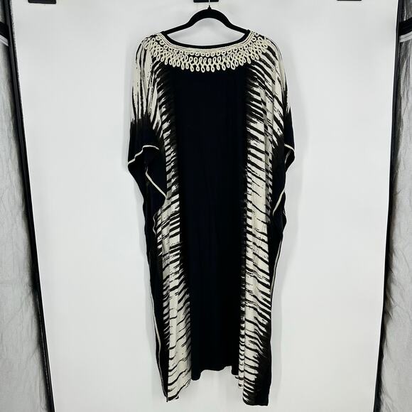 Soft Surroundings Kaftan Dress Size S/M Black White Embroidered Collar Maxi - Picture 2 of 10